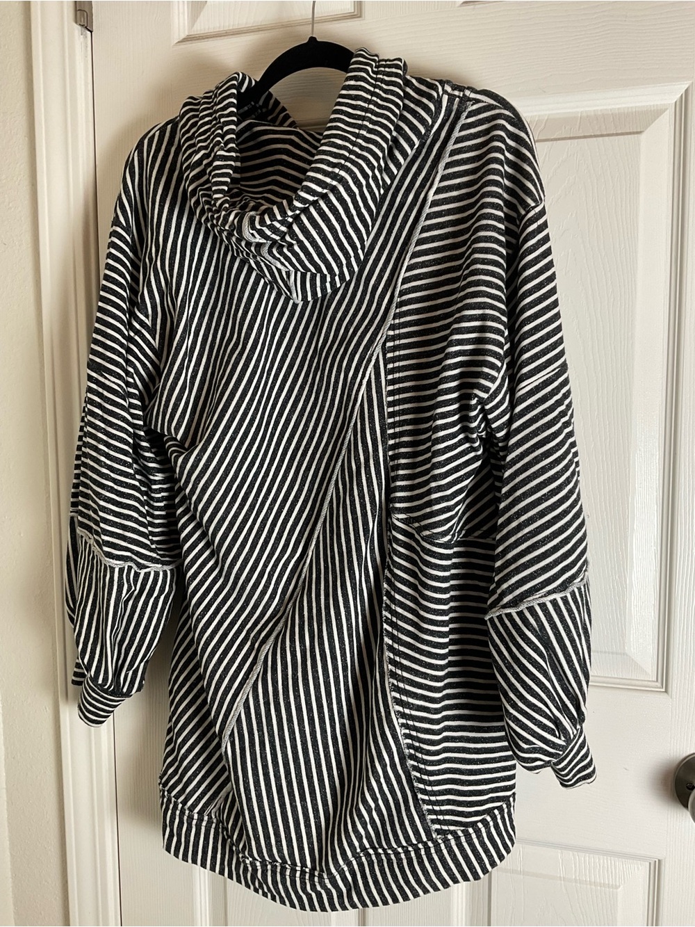 Pilcro Striped Asymmetrical Front Slit Tunic Hoodie Woman’s Size L - Picture 7 of 8